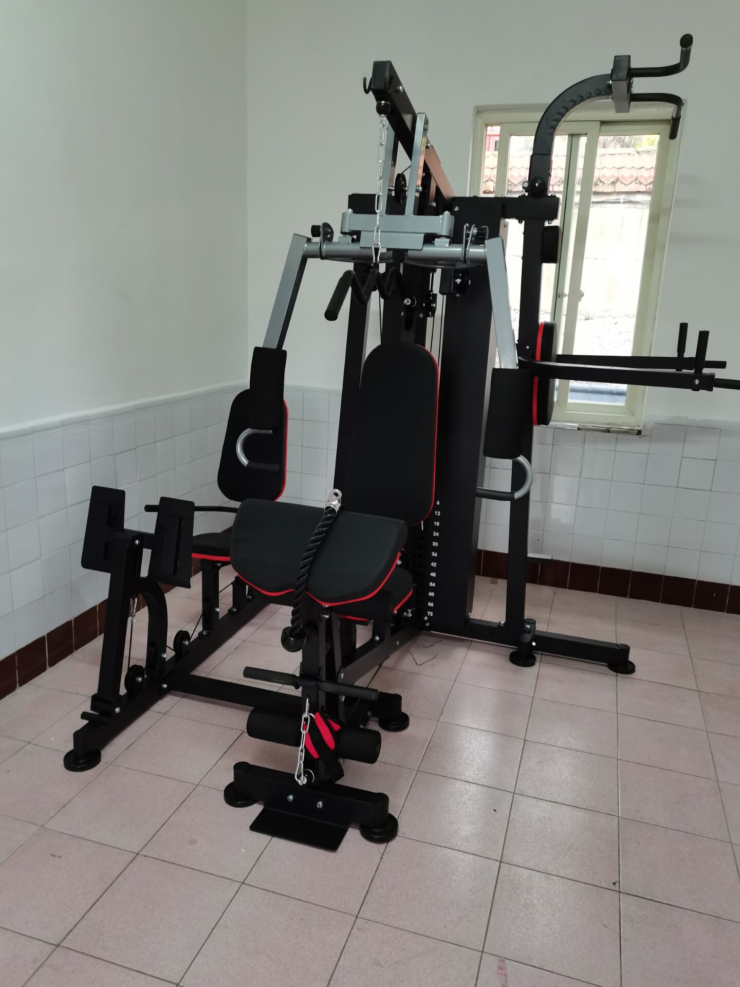 健身房購(gòu)買(mǎi)多功能健身器材